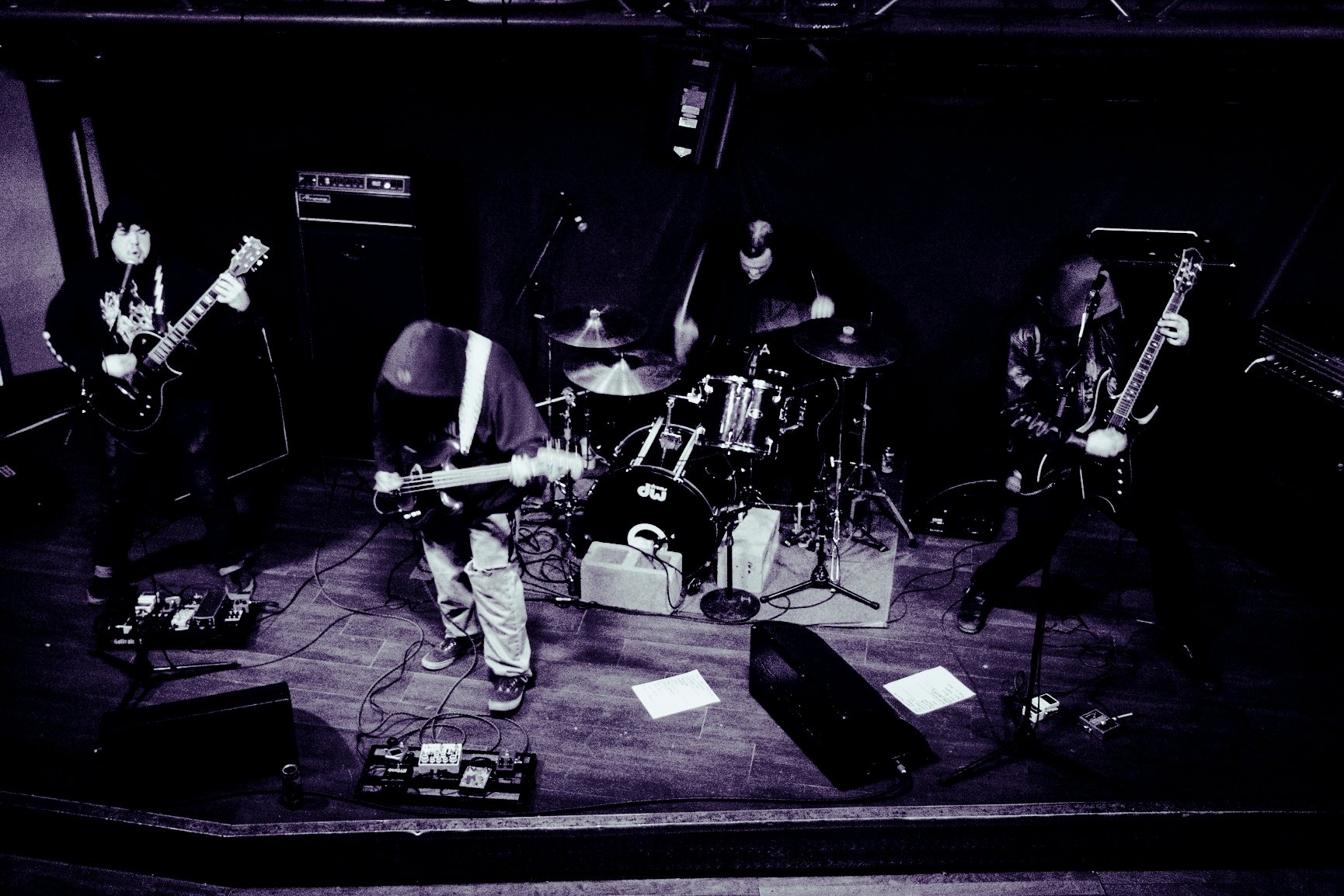 Alaskański Blackened Doom metalowy DRUJ w barwach Godz Ov War Productions.
