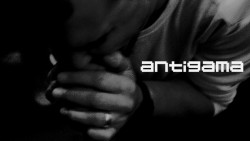 Antigama i klip do kawałka „Eraser”